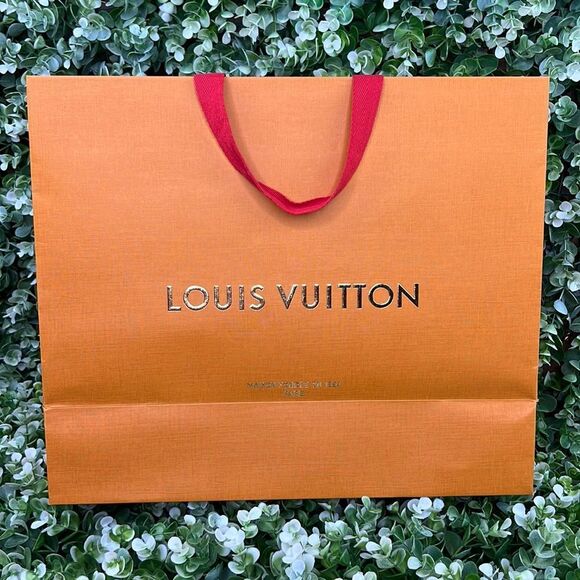 Louis Vuitton Limited Edition Holiday Classic Gift Bag RARE - Picture 6 of 16
